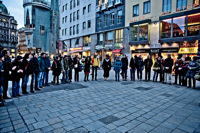 Umarmungs-Flashmob
