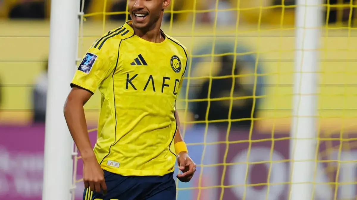الاتحاد يفتح خط مفاوضات لضم عبد الرحمن غريب والنصر يحدد مهلة أسبوعين لحسم الملف